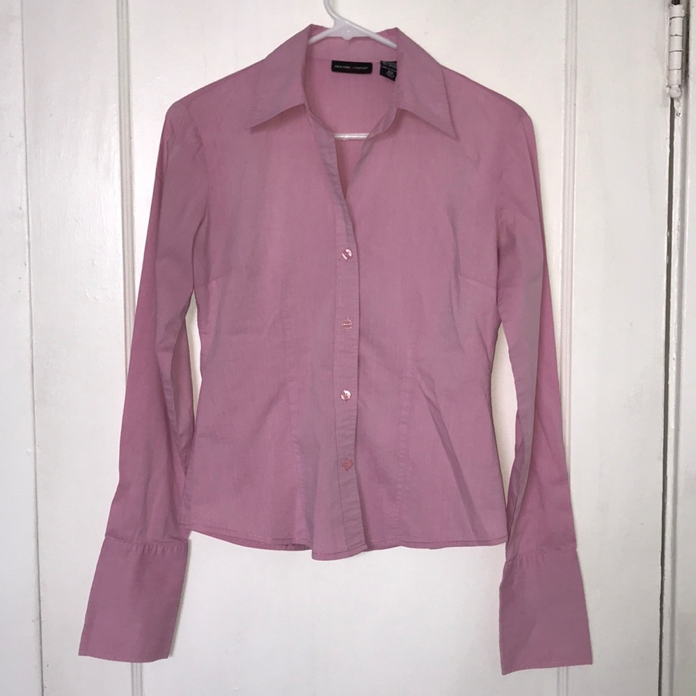 New YORK Snd COMPANY Pink Button-Down Shirt